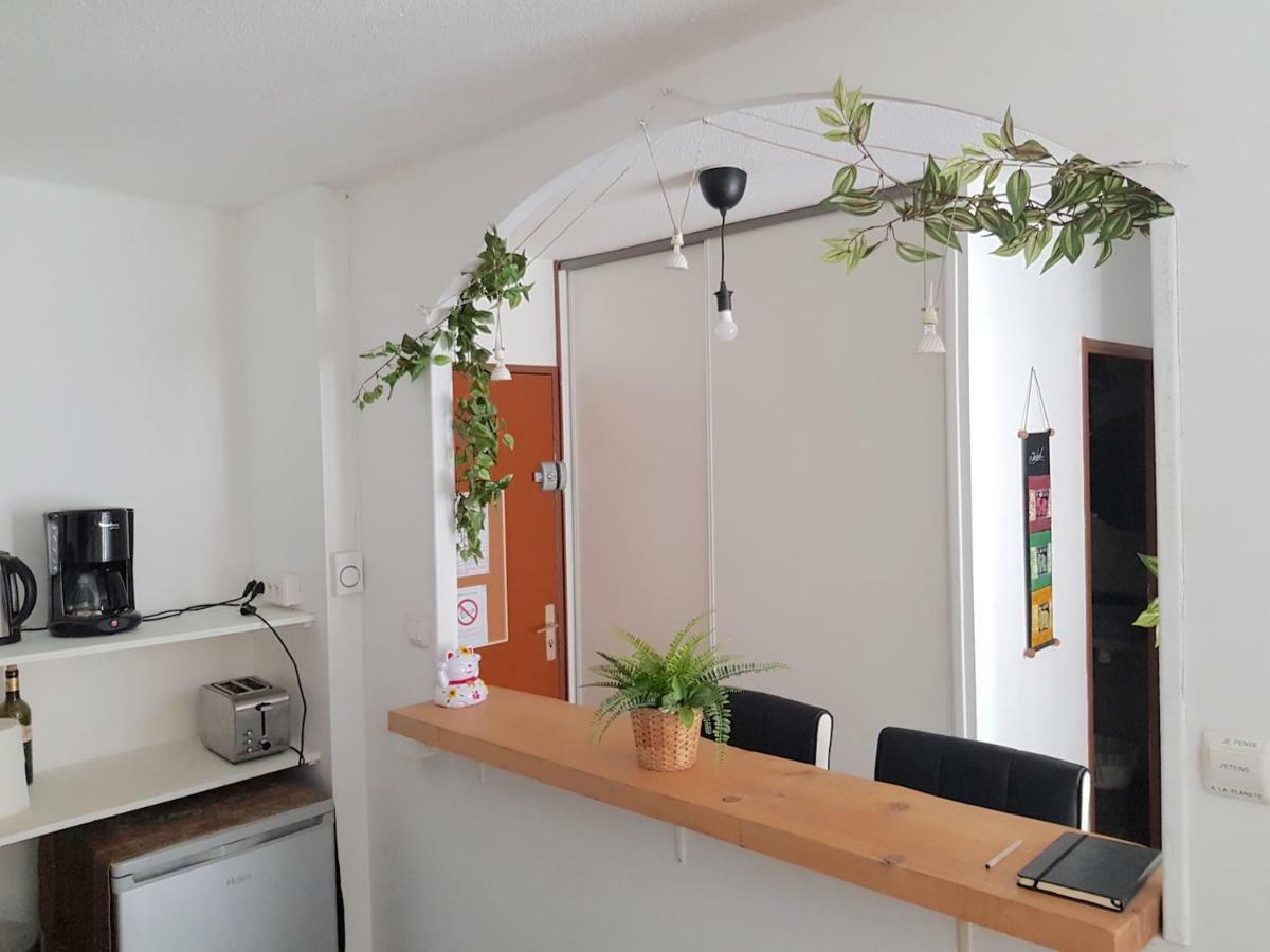 Au Petit Thai - T2 Avec Balcon - Montpellier Centre Apartment Luaran gambar